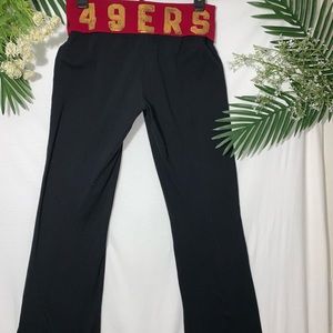 Bell bottom 49ers leggings.